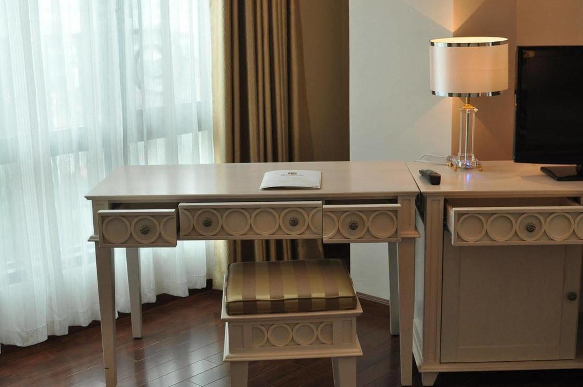 Royal Gate Hotel Ханой Екстер'єр фото