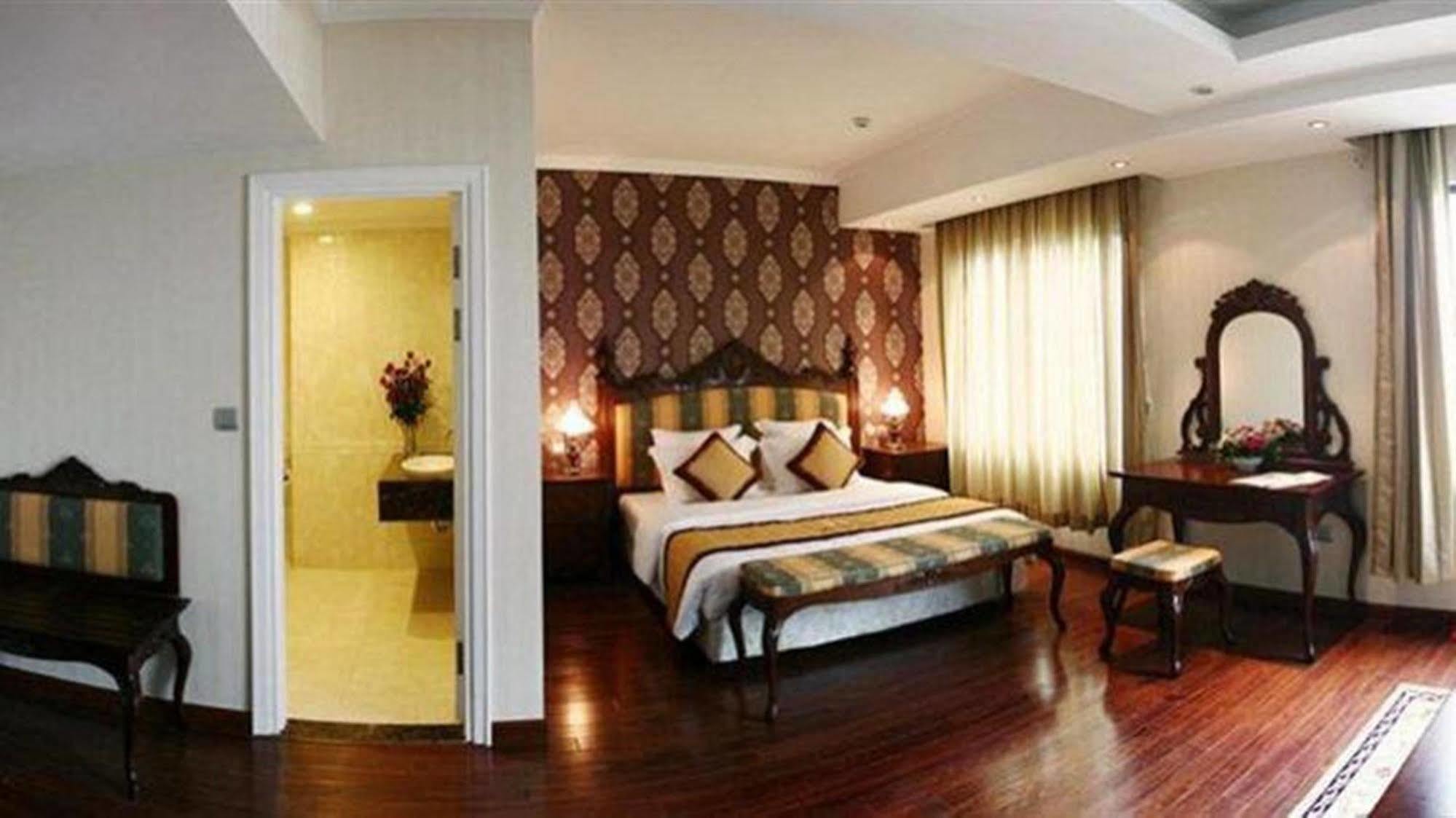 Royal Gate Hotel Ханой Екстер'єр фото